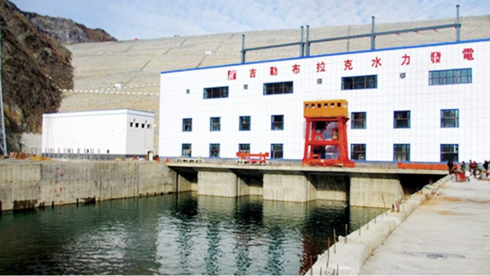 華東工控 | 新疆吉勒布拉克水電站雙向門式啟閉機電氣控制系統案例